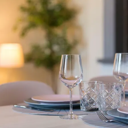 ★ Charmant F2 ★ Gare - Centre ★ Terrasse ★ Strasbourg