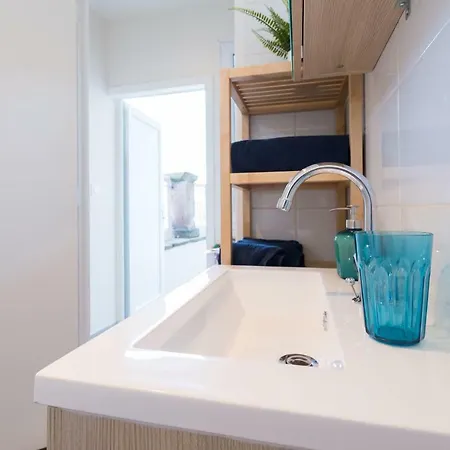 Apartment ★ Charmant F2 ★ Gare - Centre ★ Terrasse ★ Strasbourg