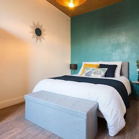 Apartment ★ Charmant F2 ★ Gare - Centre ★ Terrasse ★ Strasbourg